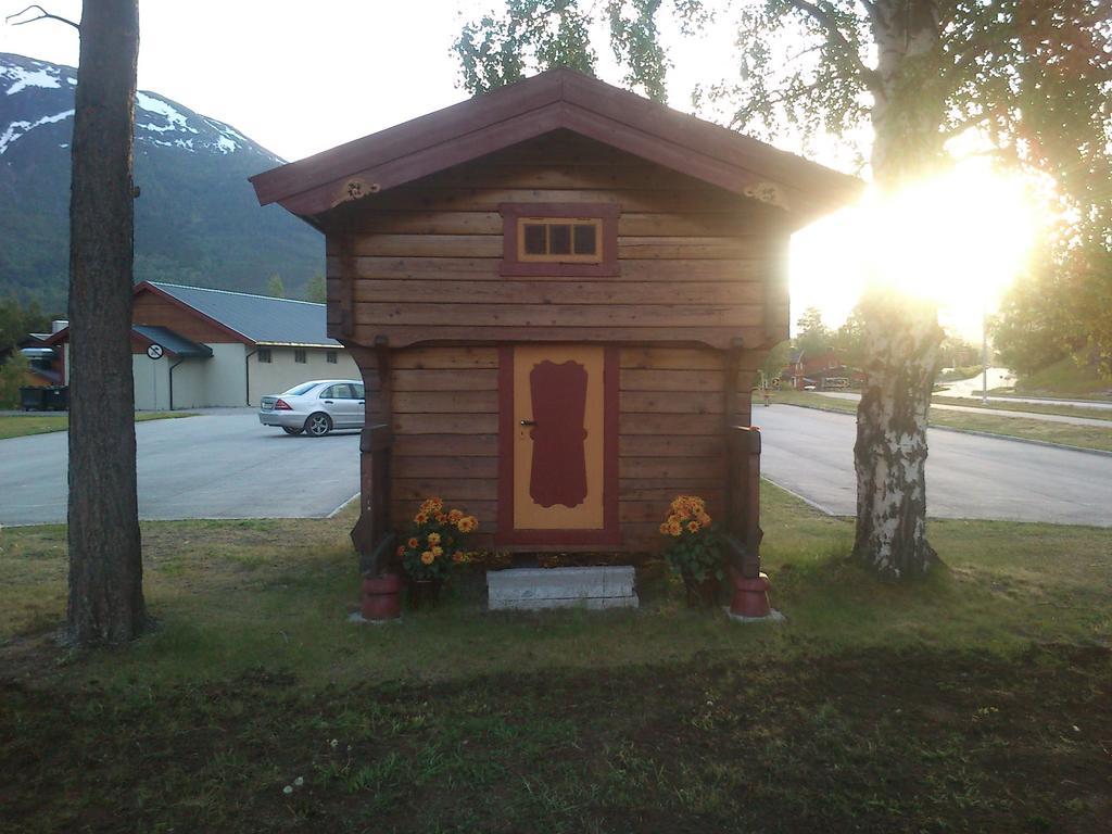 Skjak Turistheim Hotel Bagian luar foto