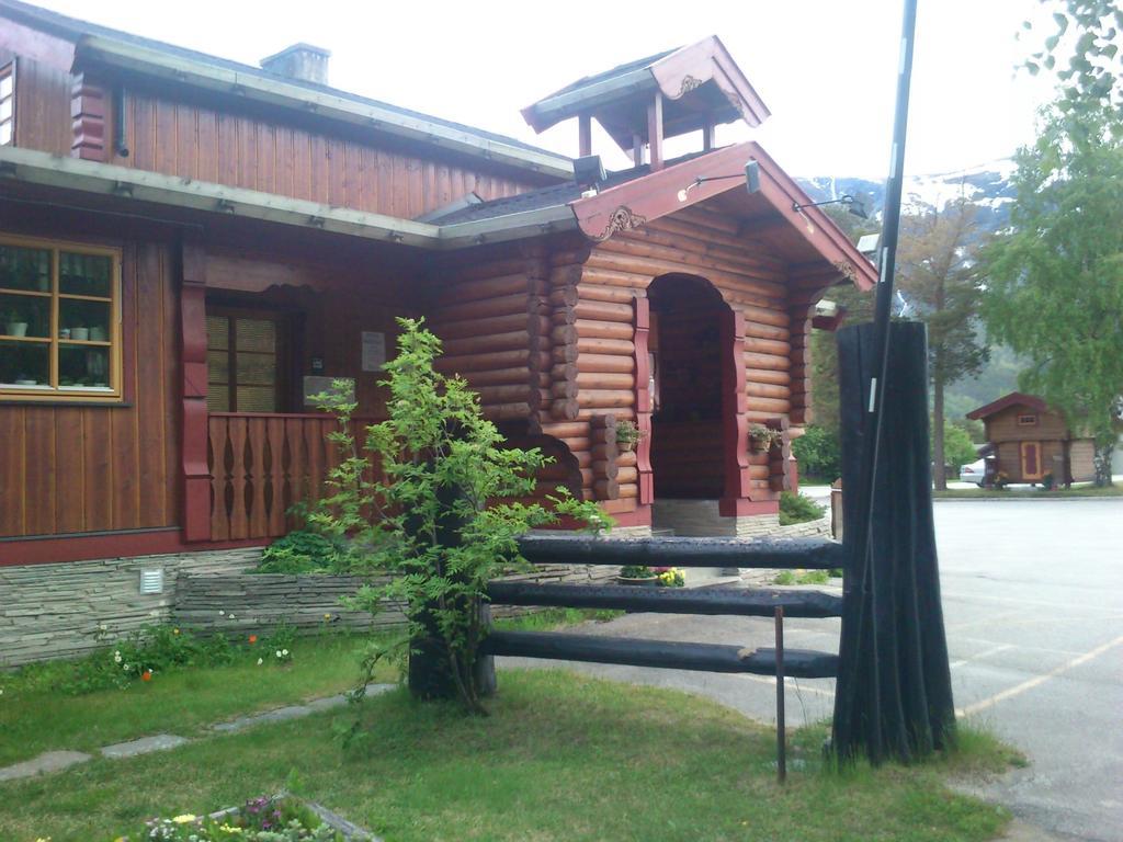 Skjak Turistheim Hotel Bagian luar foto